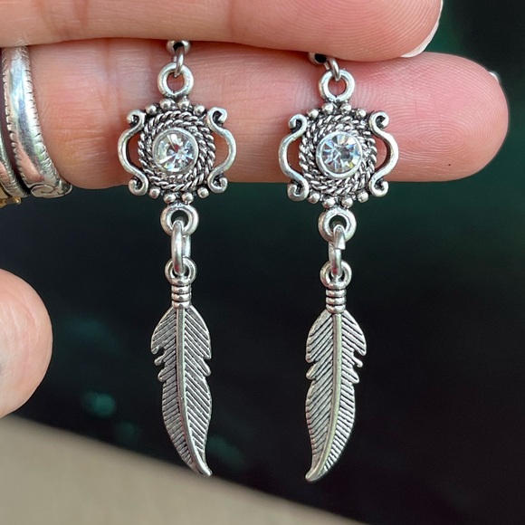 🔴SALE ! red dot items are 2 for $25 . Bundle more than 3 and its $10 each 🙂 - Picture 5 of 12